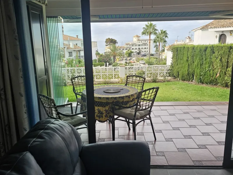 Ground floor garden apartment. Located on Calle Sirius in Riviera (lower part).