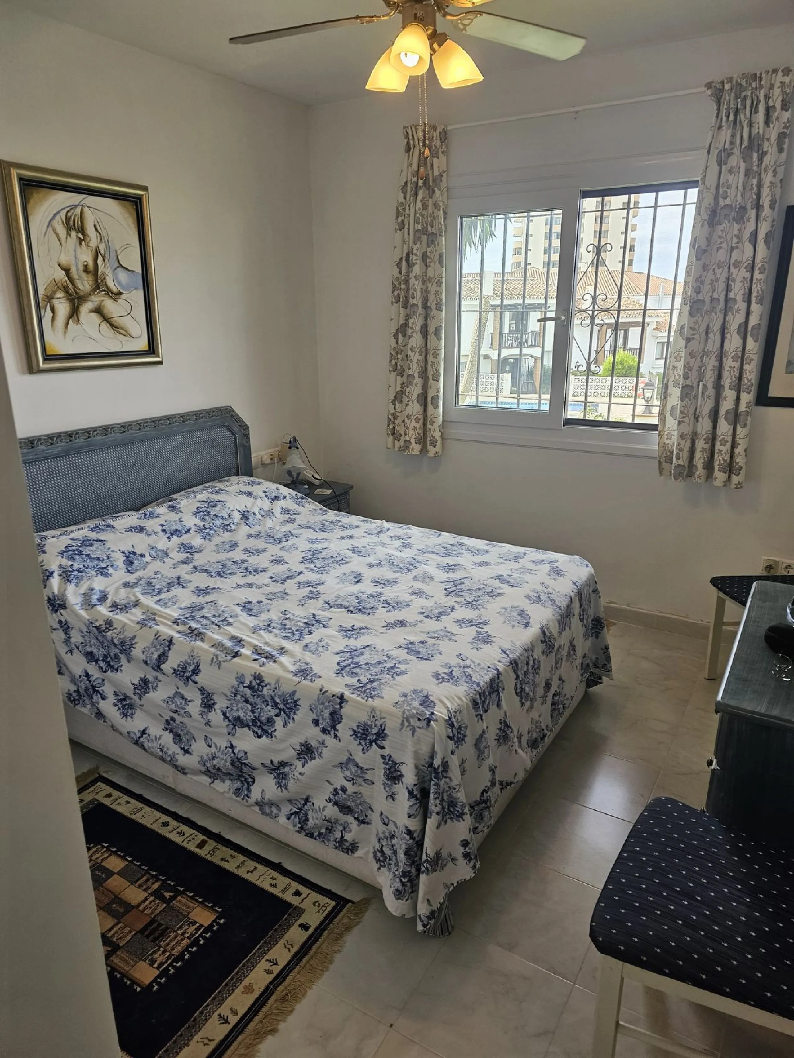Ground floor garden apartment. Located on Calle Sirius in Riviera (lower part).