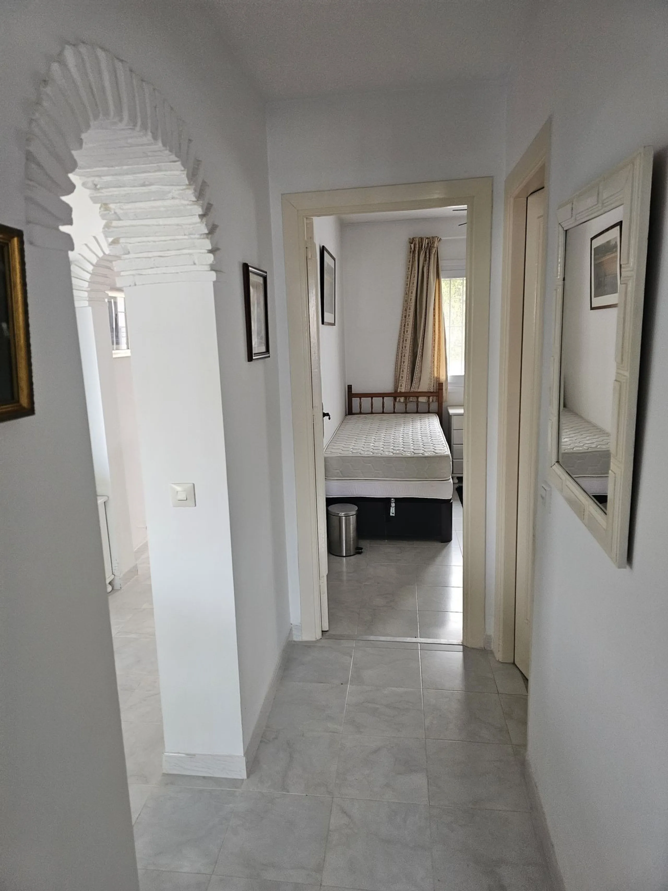 Ground floor garden apartment. Located on Calle Sirius in Riviera (lower part).