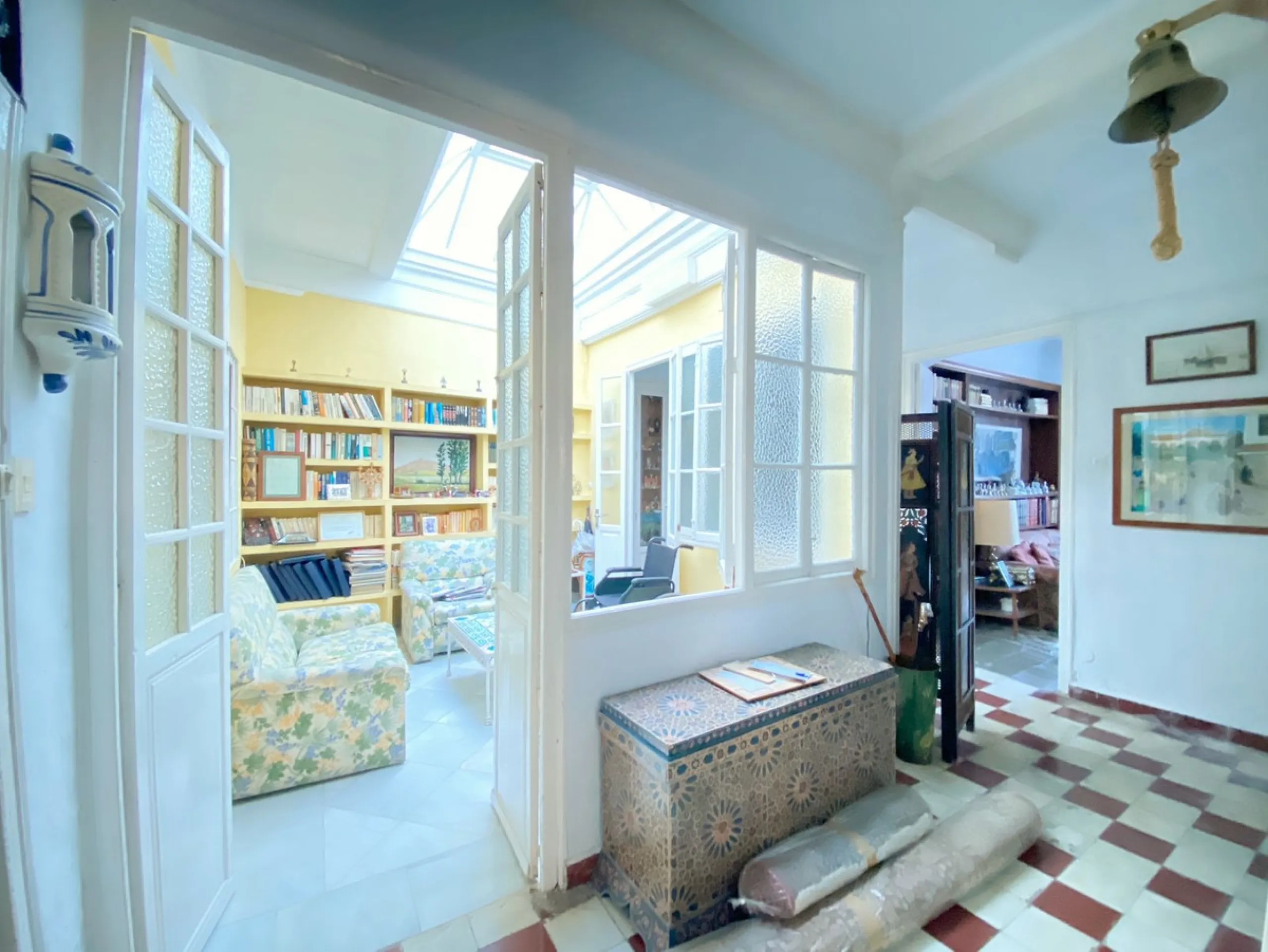 An iconic building in Marbella's old town, located in the heart of Plaza de los Naranjos.
