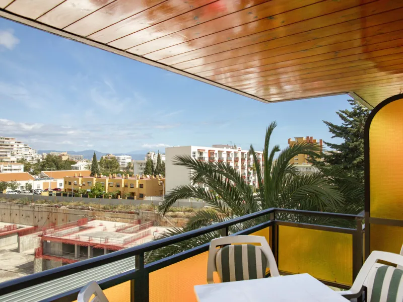 Bright One-Bed Apartment with Terrace in Edificio Libra, Montemar/La Carihuela