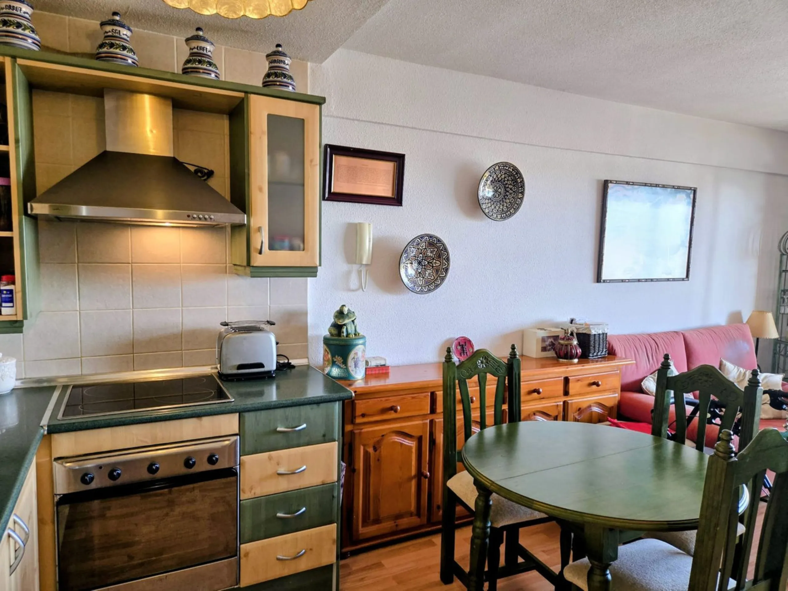 Bright One-Bed Apartment with Terrace in Edificio Libra, Montemar/La Carihuela