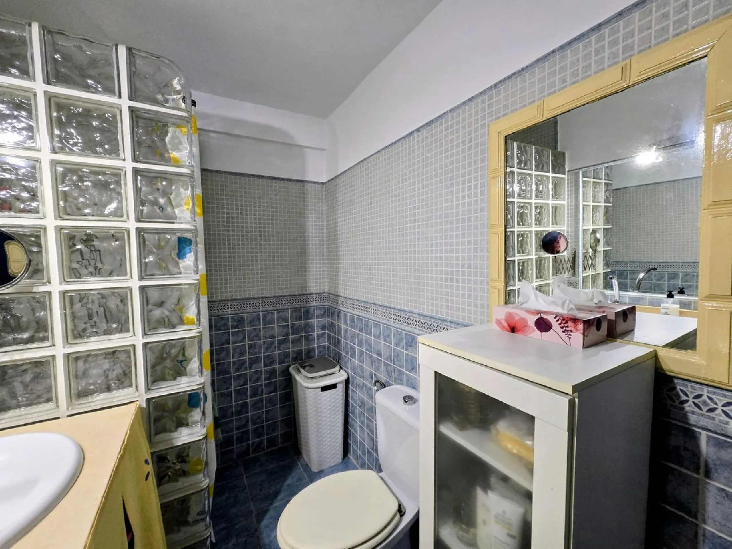 Bright One-Bed Apartment with Terrace in Edificio Libra, Montemar/La Carihuela
