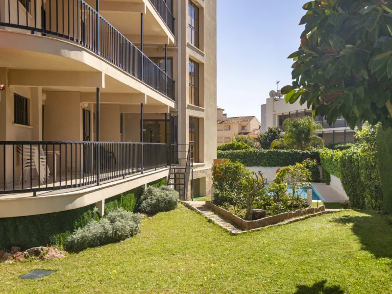 Bright One-Bed Apartment with Terrace in Edificio Libra, Montemar/La Carihuela