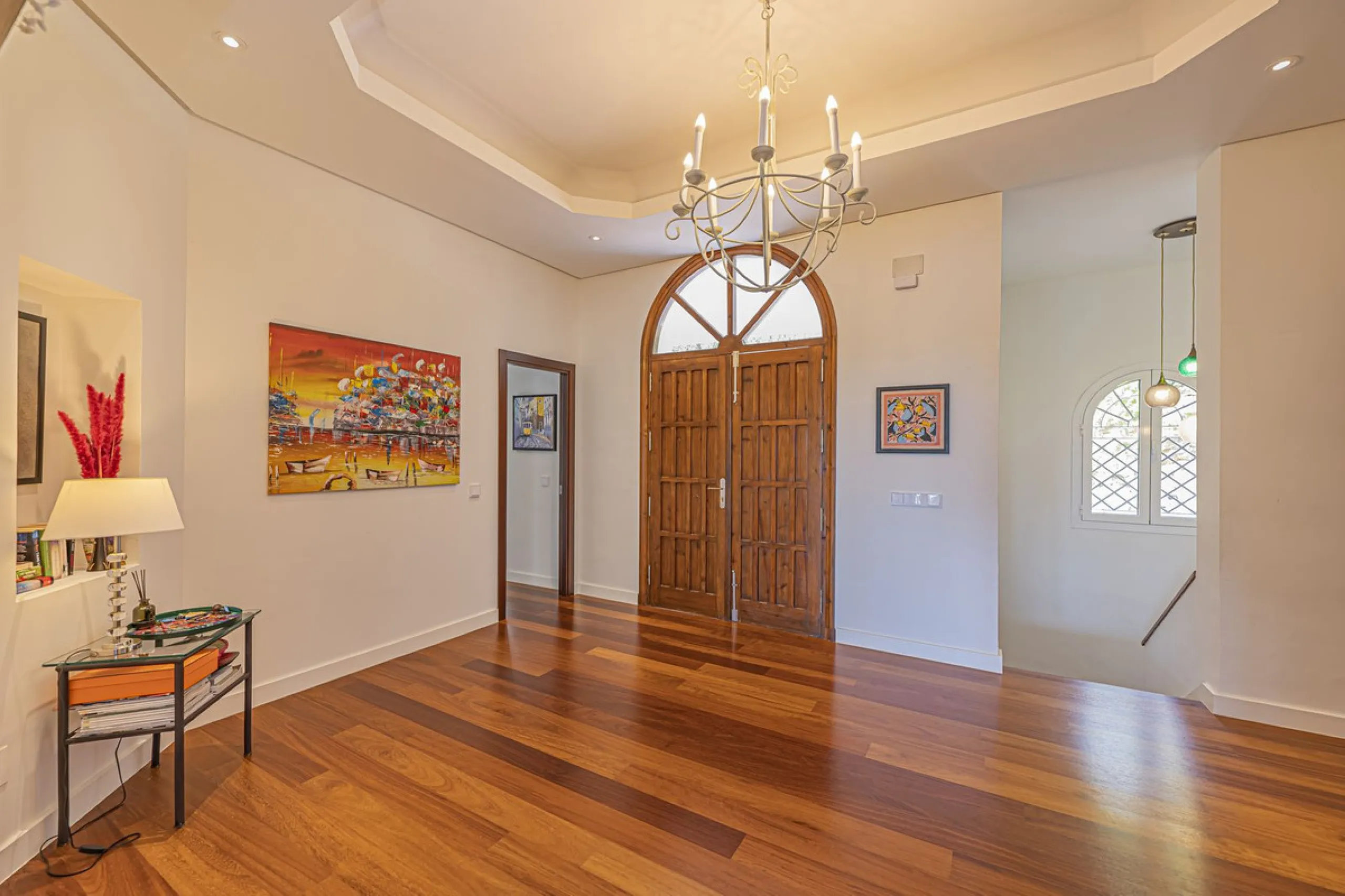 VILLA WITH LARGE PLOT NEXT TO EL PARAÍSO GOLF
