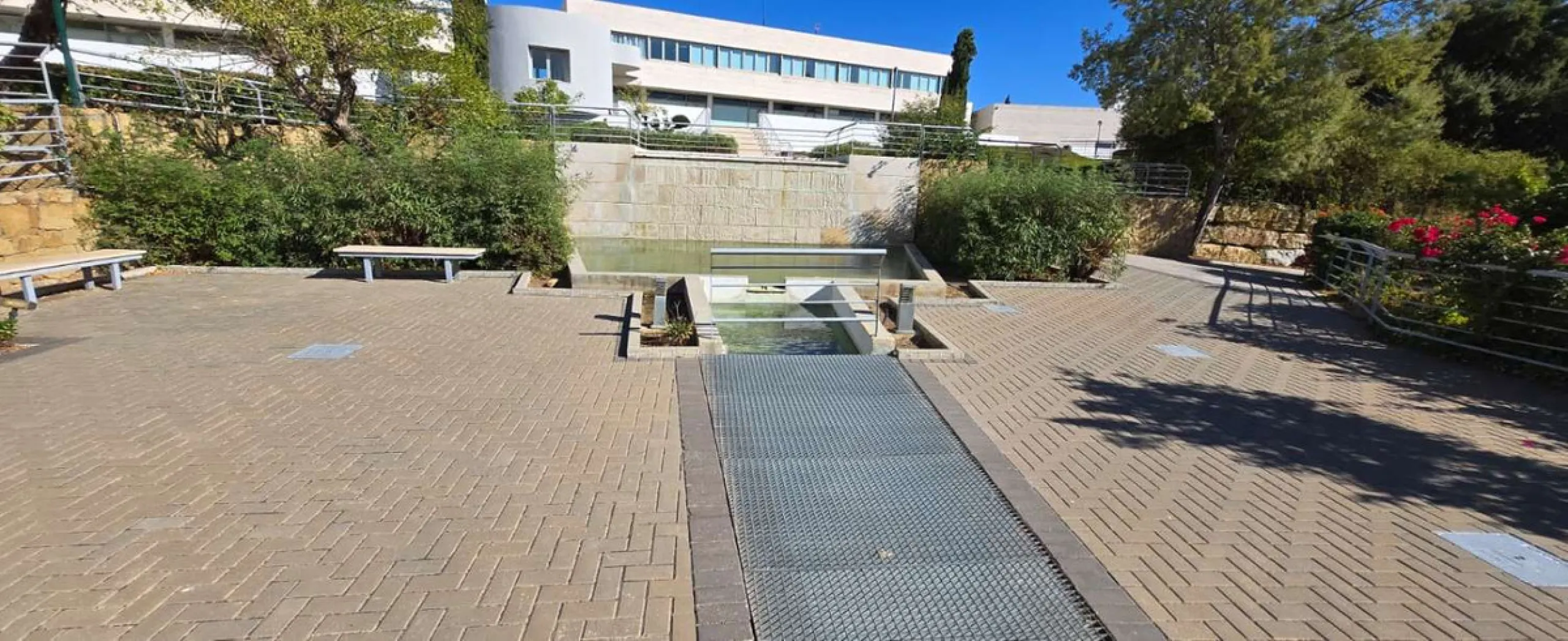 Apartment - Middle Floor Apartment в продаже в Mijas, Málaga. В доме 1 спален и 1 ванных комнат. Площадь дома 120 м²