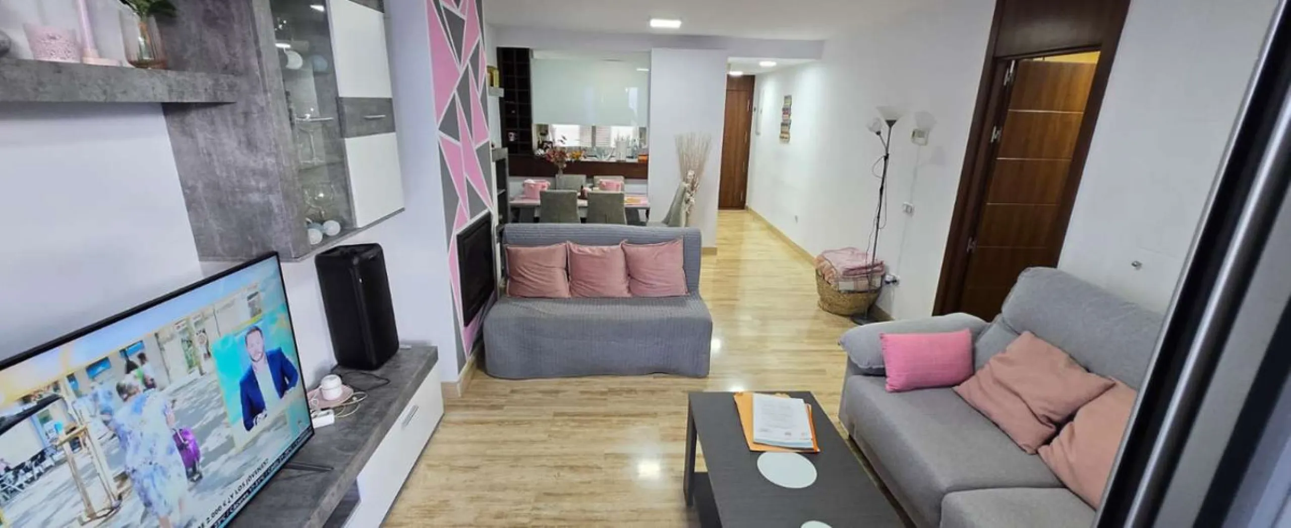 Apartment - Middle Floor Apartment в продаже в Mijas, Málaga. В доме 1 спален и 1 ванных комнат. Площадь дома 120 м²