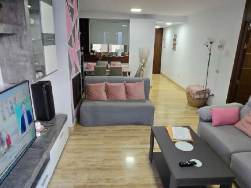 Apartment - Middle Floor Apartment в продаже в Mijas, Málaga. В доме 1 спален и 1 ванных комнат. Площадь дома 120 м²