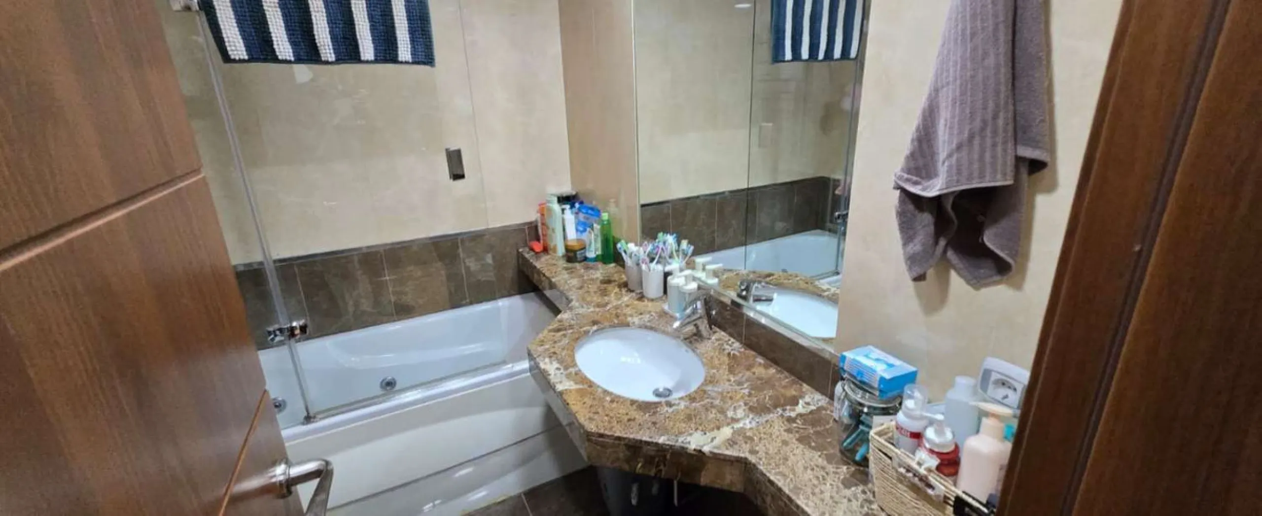 Apartment - Middle Floor Apartment в продаже в Mijas, Málaga. В доме 1 спален и 1 ванных комнат. Площадь дома 120 м²
