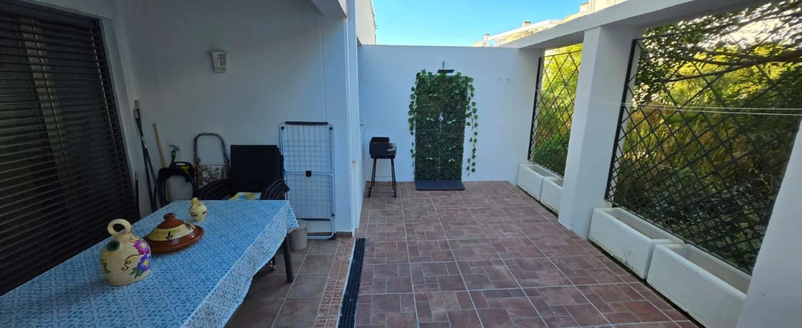 Apartment - Middle Floor Apartment в продаже в Mijas, Málaga. В доме 1 спален и 1 ванных комнат. Площадь дома 120 м²