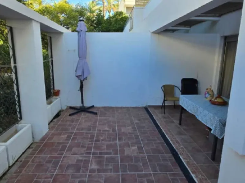 Apartment - Middle Floor Apartment в продаже в Mijas, Málaga. В доме 1 спален и 1 ванных комнат. Площадь дома 120 м²