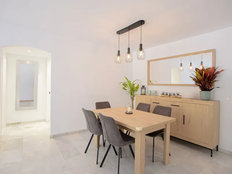 Apartment - Ground Floor Apartment в продаже в Marbella, Málaga. В доме 2 спален и 2 ванных комнат. Площадь дома 123 м²