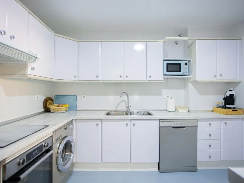 Apartment - Ground Floor Apartment в продаже в Marbella, Málaga. В доме 2 спален и 2 ванных комнат. Площадь дома 123 м²