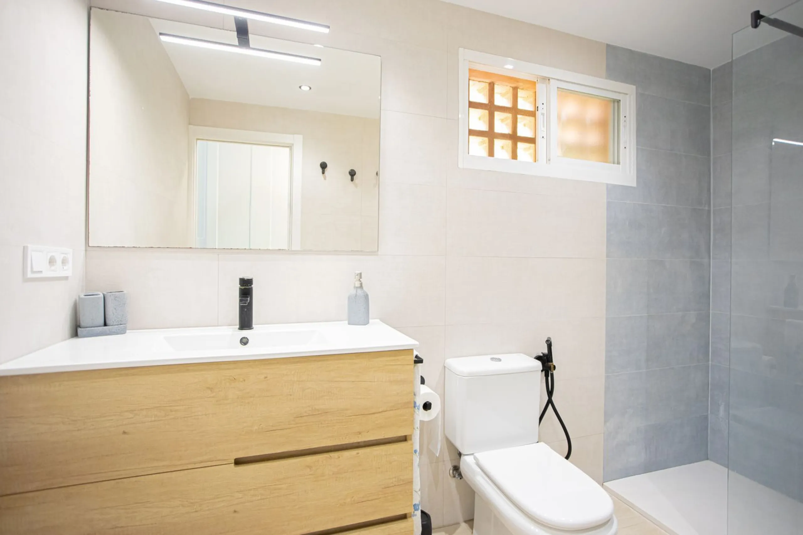 Apartment - Ground Floor Apartment в продаже в Marbella, Málaga. В доме 2 спален и 2 ванных комнат. Площадь дома 123 м²