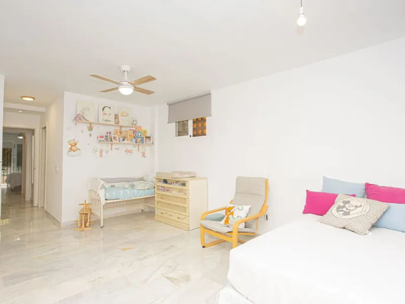 Apartment - Ground Floor Apartment в продаже в Marbella, Málaga. В доме 2 спален и 2 ванных комнат. Площадь дома 123 м²
