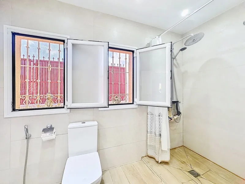 Exclusive Villa in Buenas Noches, Estepona – Prime Location between Gibraltar and Marbella