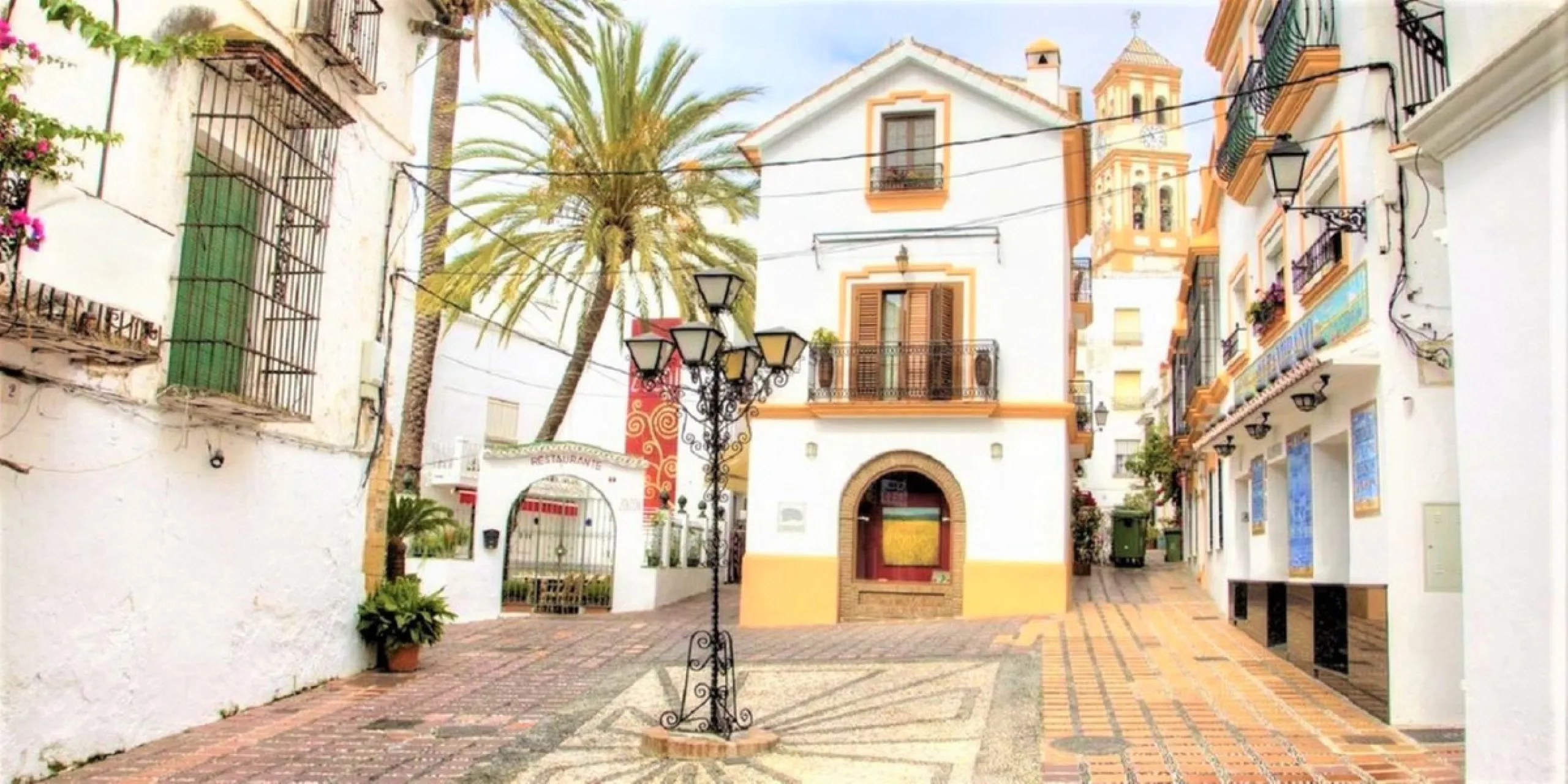 A unique purchasing opportunity, as this is the only development plot still available in Marbella's Old Town.