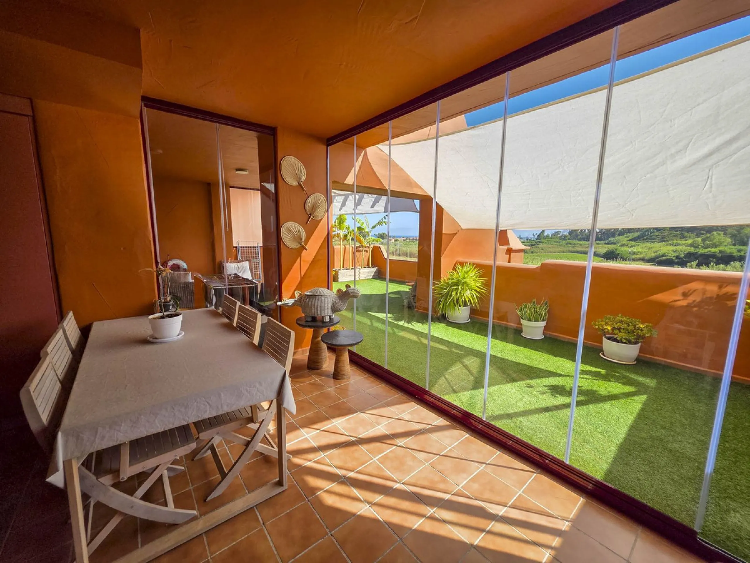 3-Bedroom Apartment with Glazed Terraces and Sea Views in Viñedos del Mar