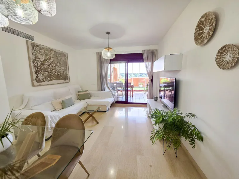 3-Bedroom Apartment with Glazed Terraces and Sea Views in Viñedos del Mar