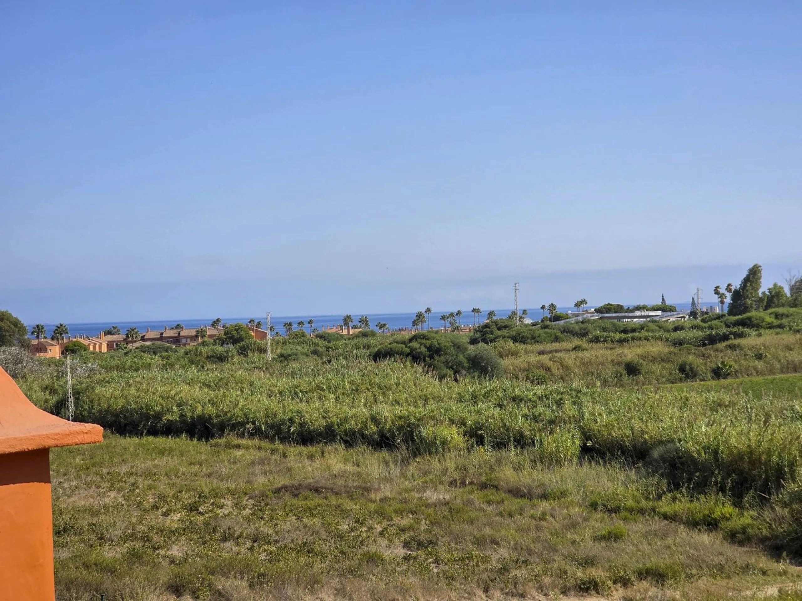 3-Bedroom Apartment with Glazed Terraces and Sea Views in Viñedos del Mar