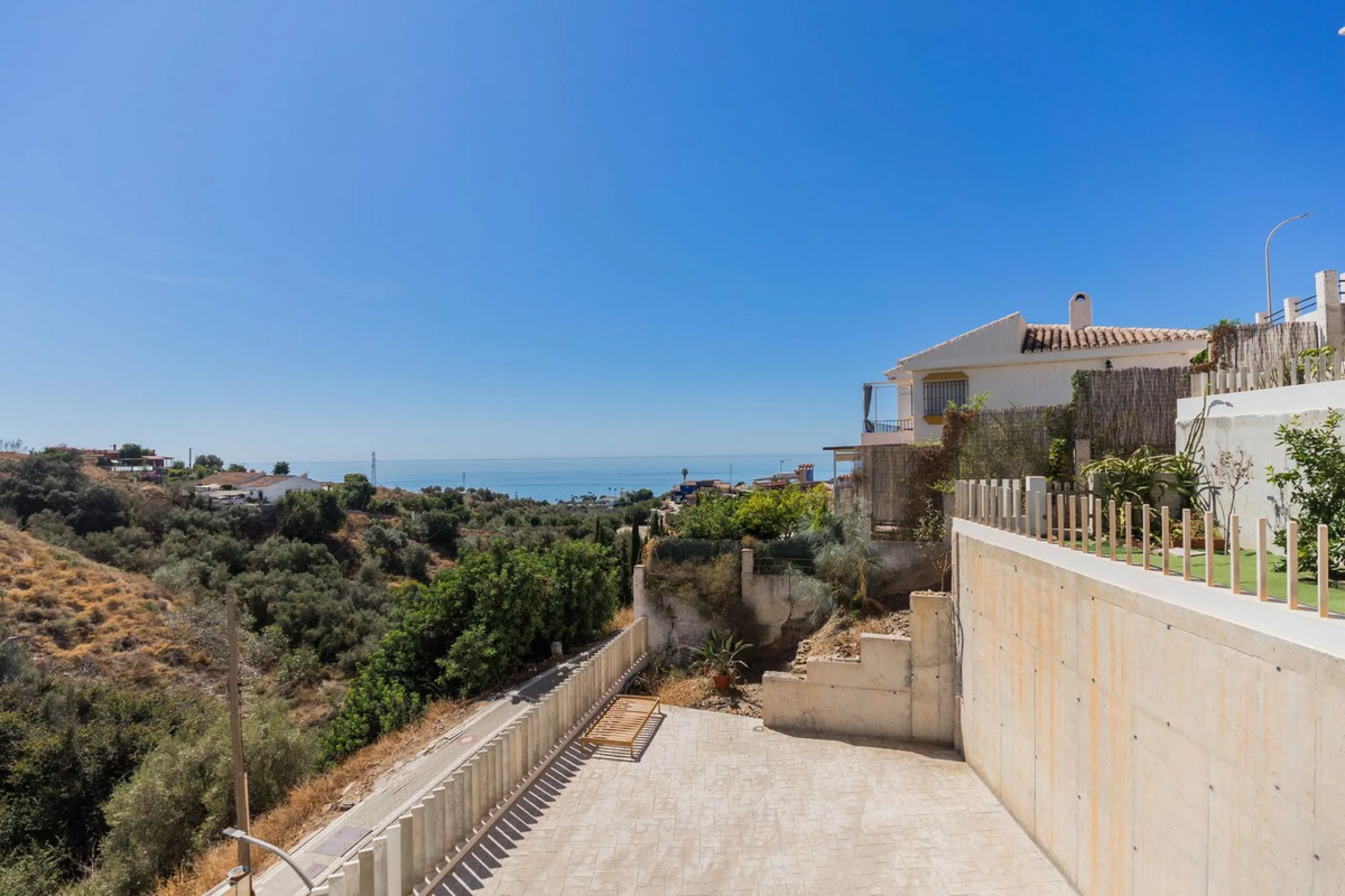 House - Detached Villa в продаже в Vélez-Málaga, Málaga. В доме 5 спален и 3 ванных комнат. Площадь дома 295 м²