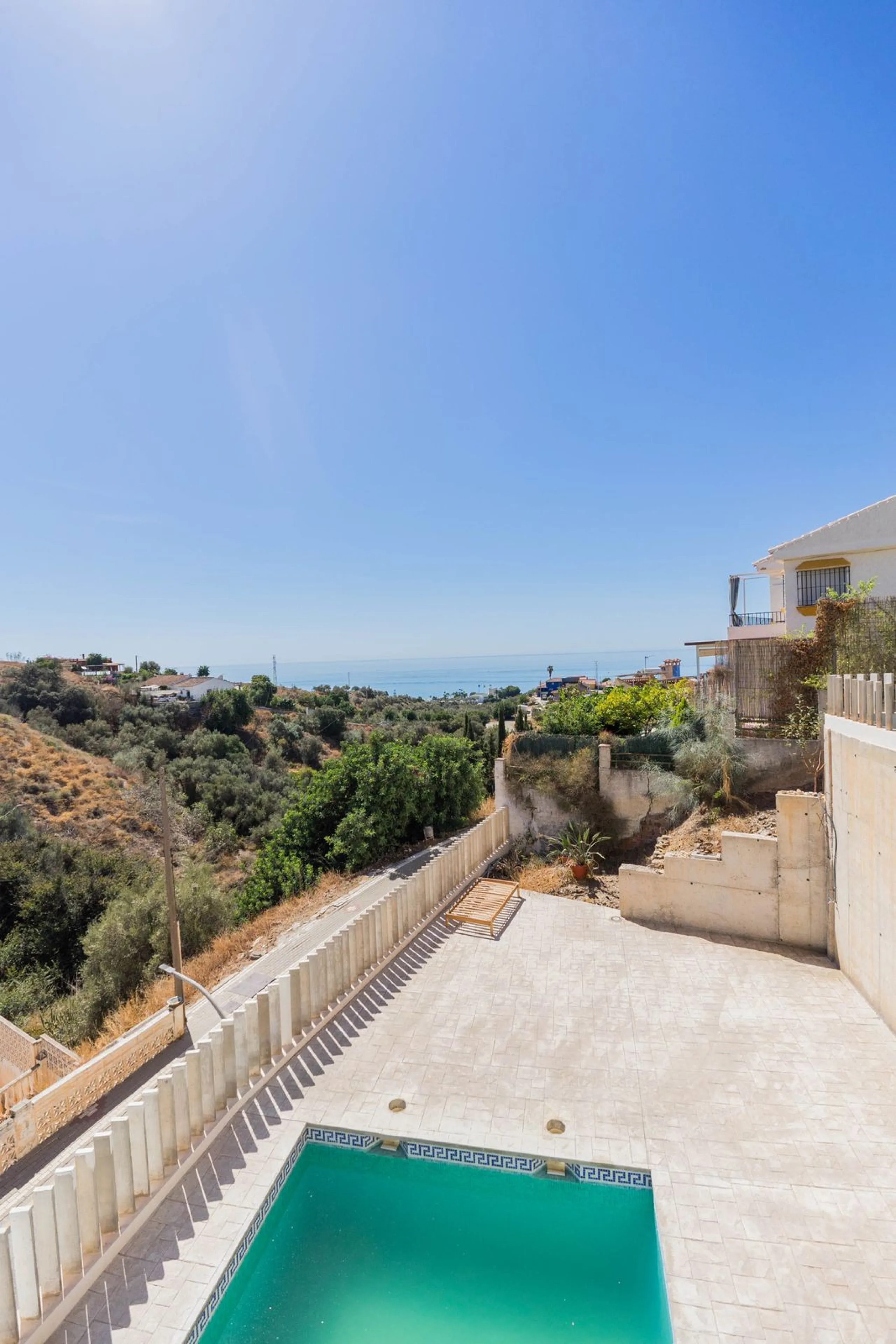 House - Detached Villa в продаже в Vélez-Málaga, Málaga. В доме 5 спален и 3 ванных комнат. Площадь дома 295 м²