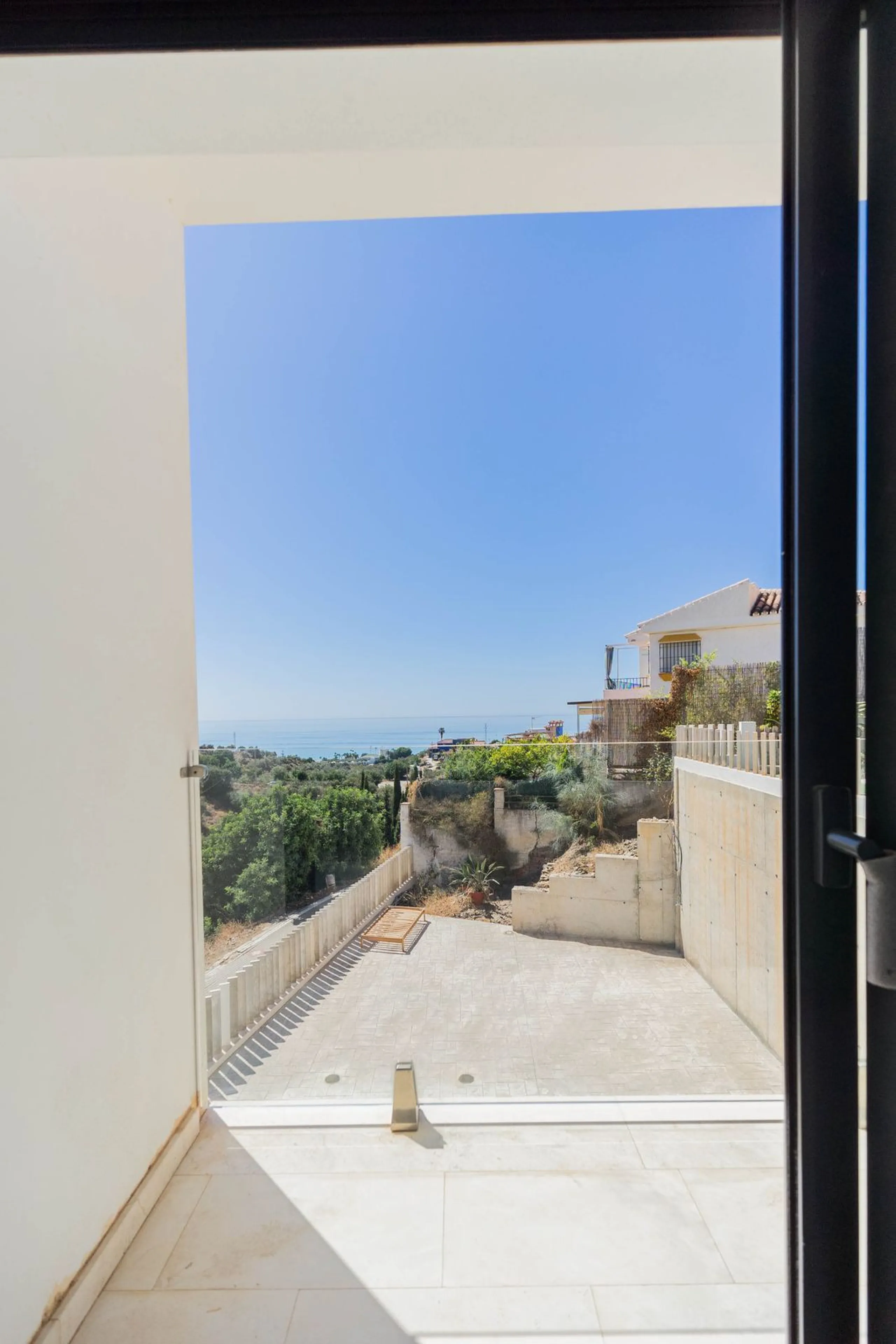House - Detached Villa в продаже в Vélez-Málaga, Málaga. В доме 5 спален и 3 ванных комнат. Площадь дома 295 м²