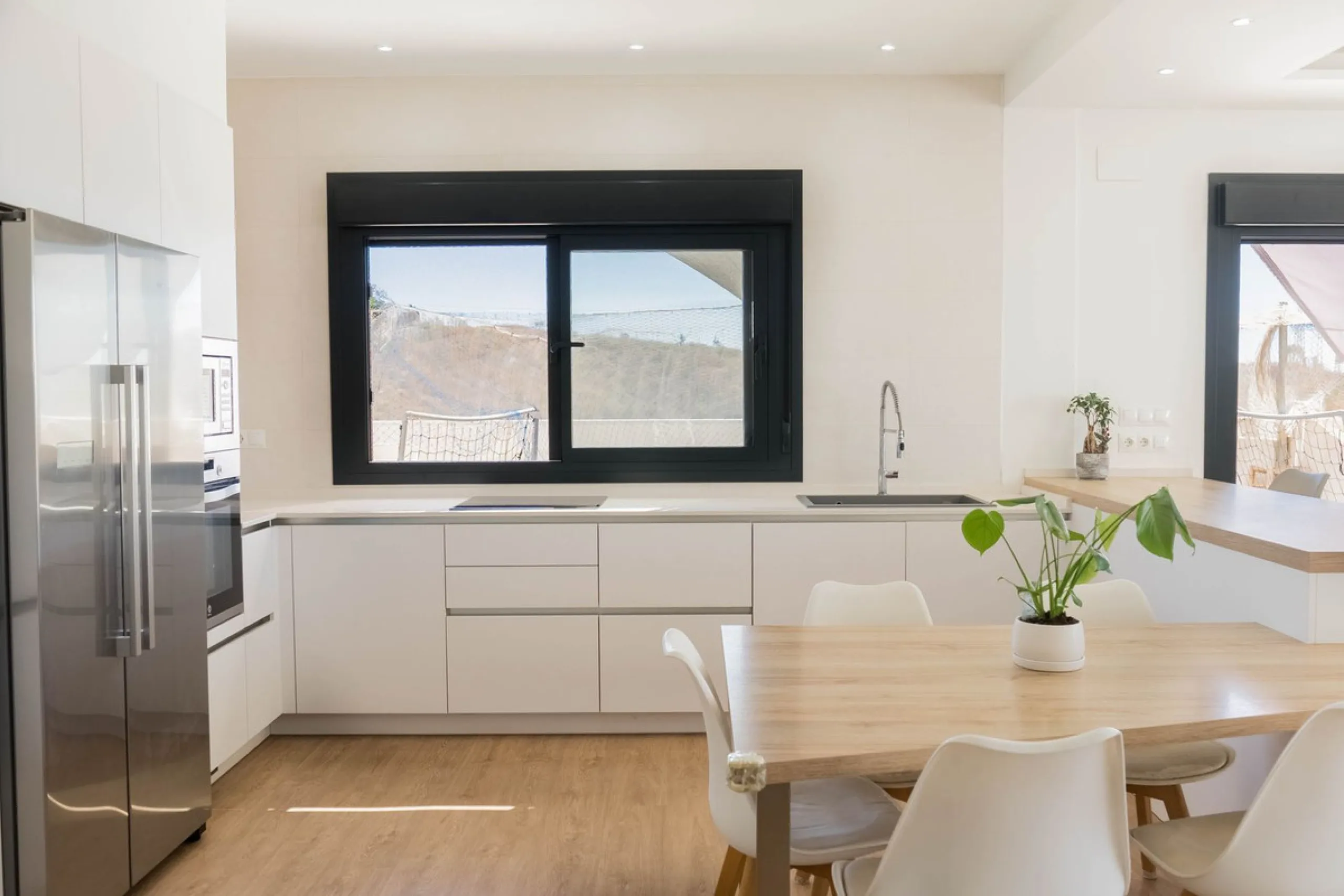 House - Detached Villa в продаже в Vélez-Málaga, Málaga. В доме 5 спален и 3 ванных комнат. Площадь дома 295 м²