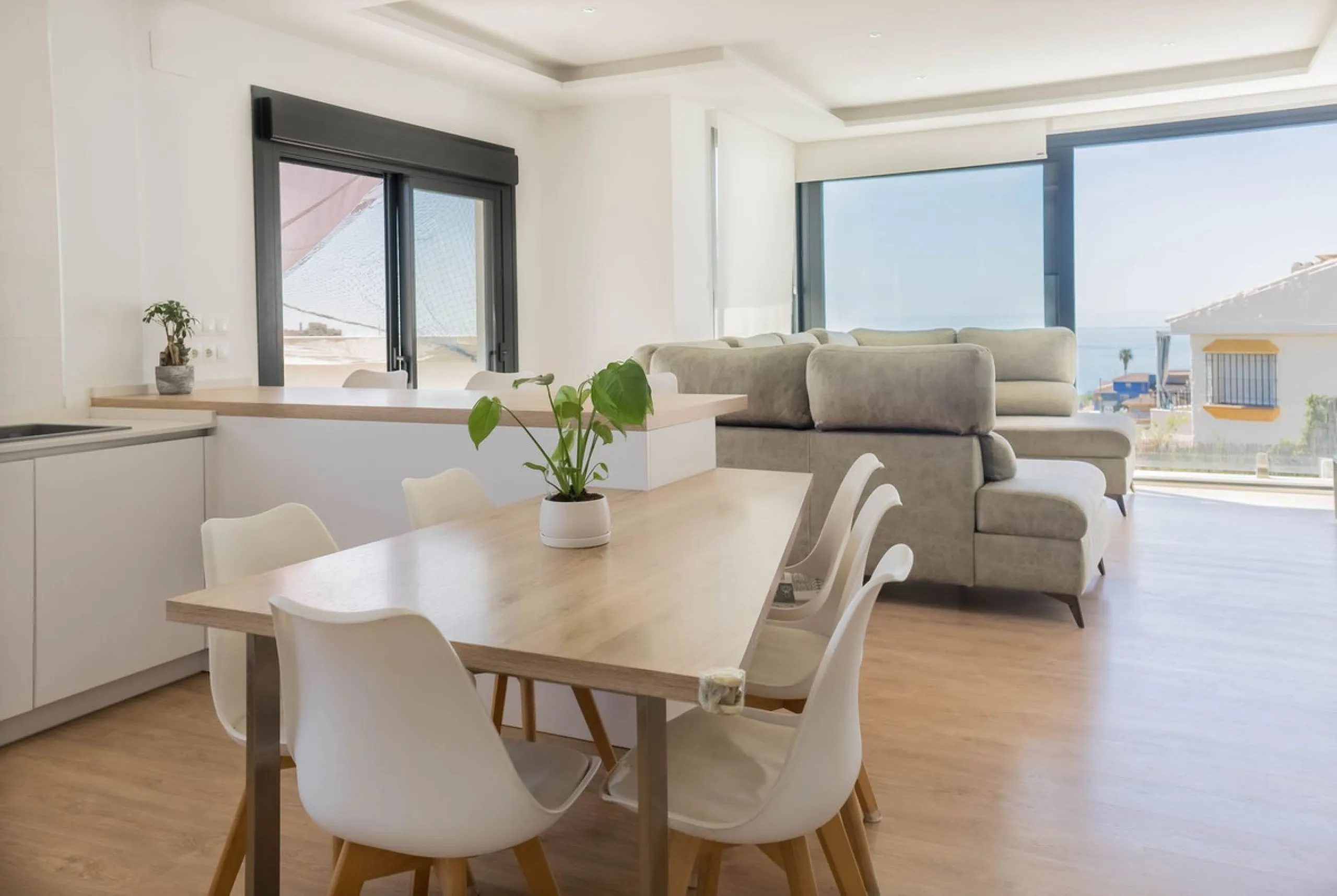 House - Detached Villa в продаже в Vélez-Málaga, Málaga. В доме 5 спален и 3 ванных комнат. Площадь дома 295 м²