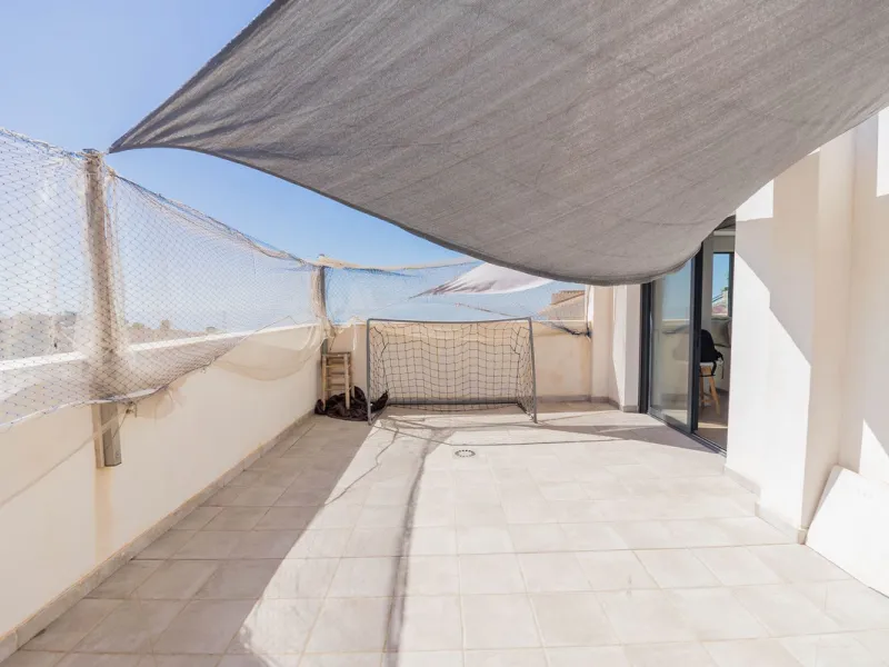 House - Detached Villa в продаже в Vélez-Málaga, Málaga. В доме 5 спален и 3 ванных комнат. Площадь дома 295 м²