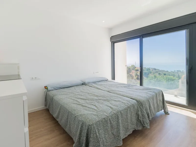House - Detached Villa в продаже в Vélez-Málaga, Málaga. В доме 5 спален и 3 ванных комнат. Площадь дома 295 м²