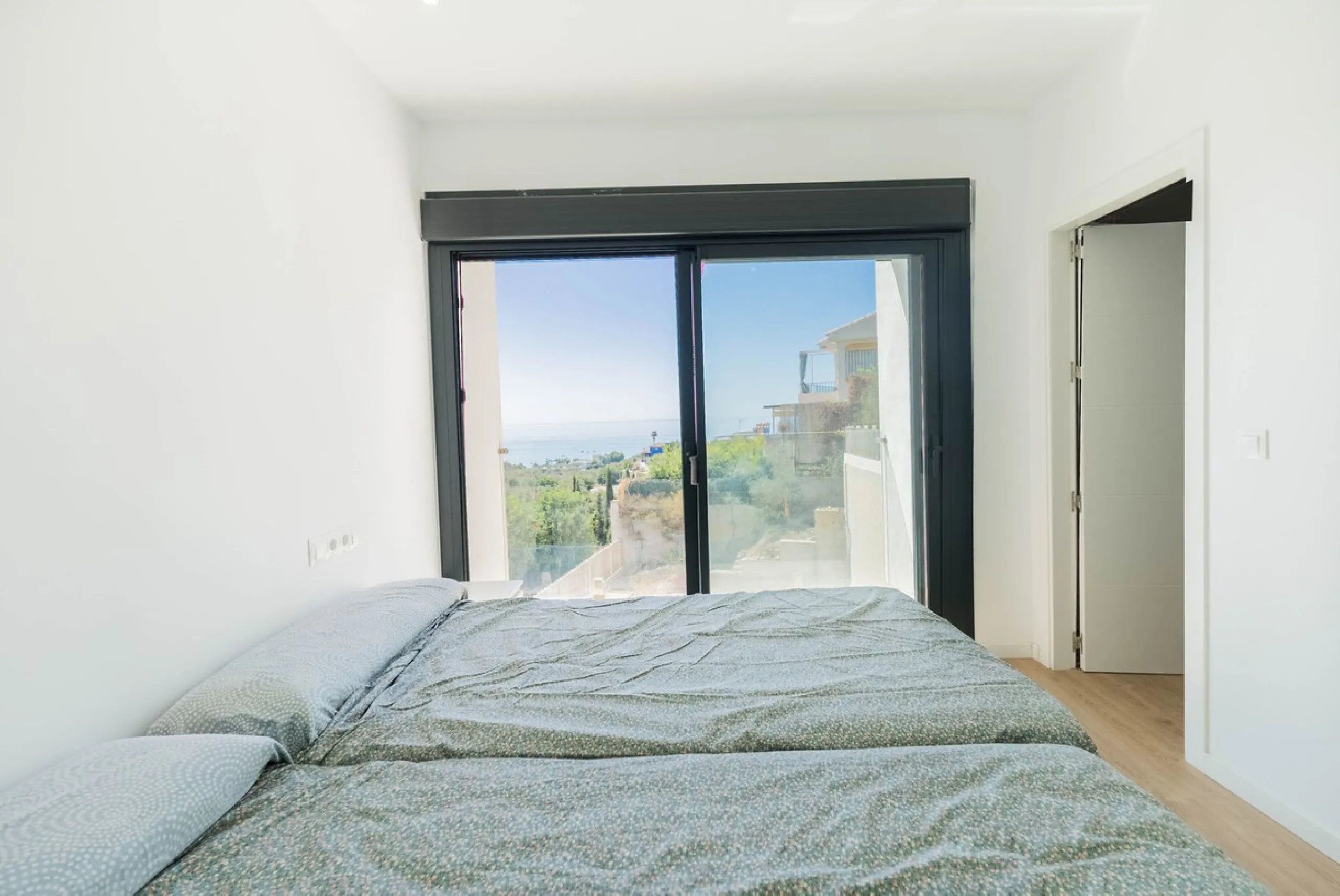 House - Detached Villa в продаже в Vélez-Málaga, Málaga. В доме 5 спален и 3 ванных комнат. Площадь дома 295 м²