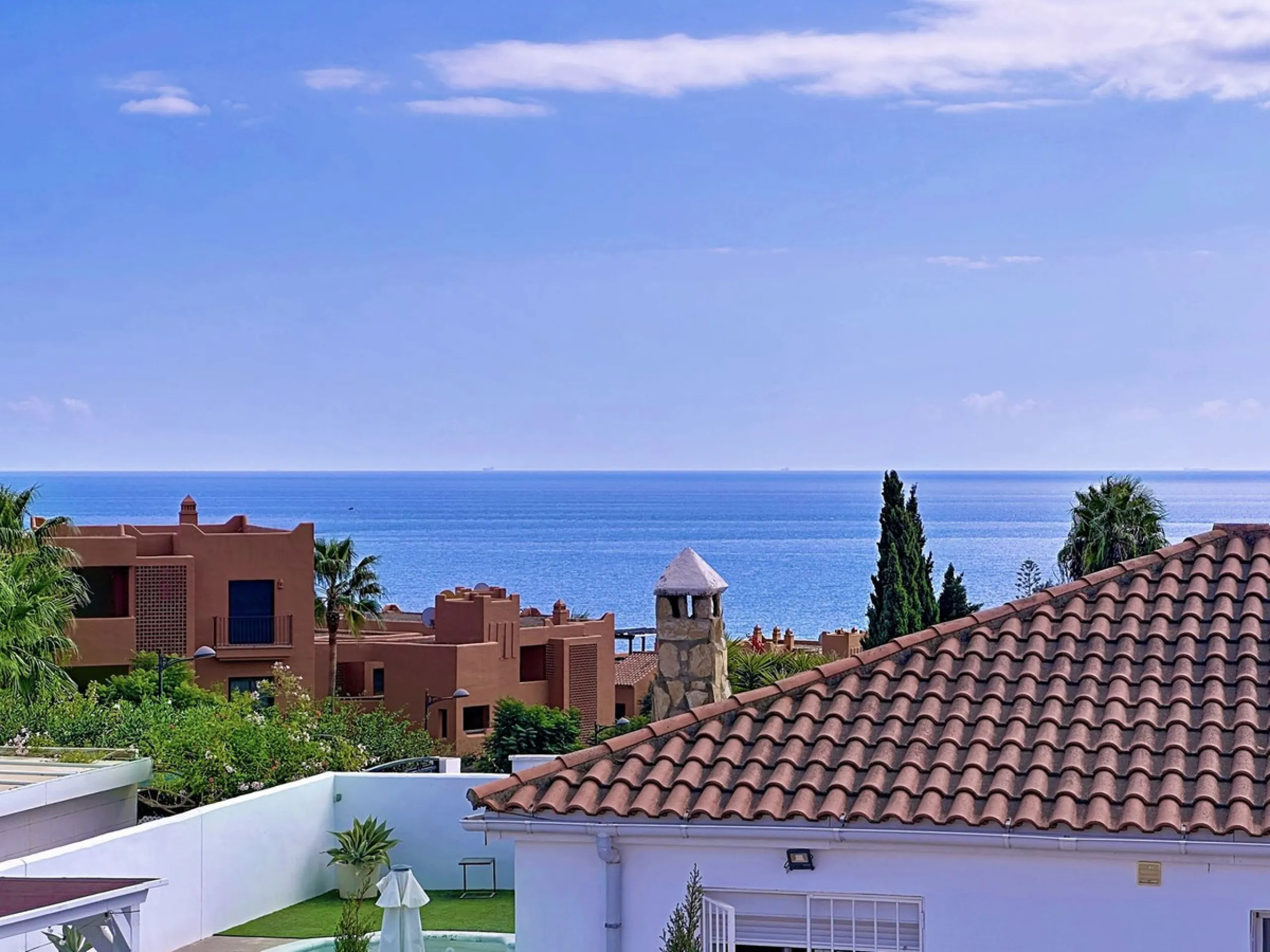 Exclusive Villa in Buenas Noches, Estepona – Prime Location between Gibraltar and Marbella