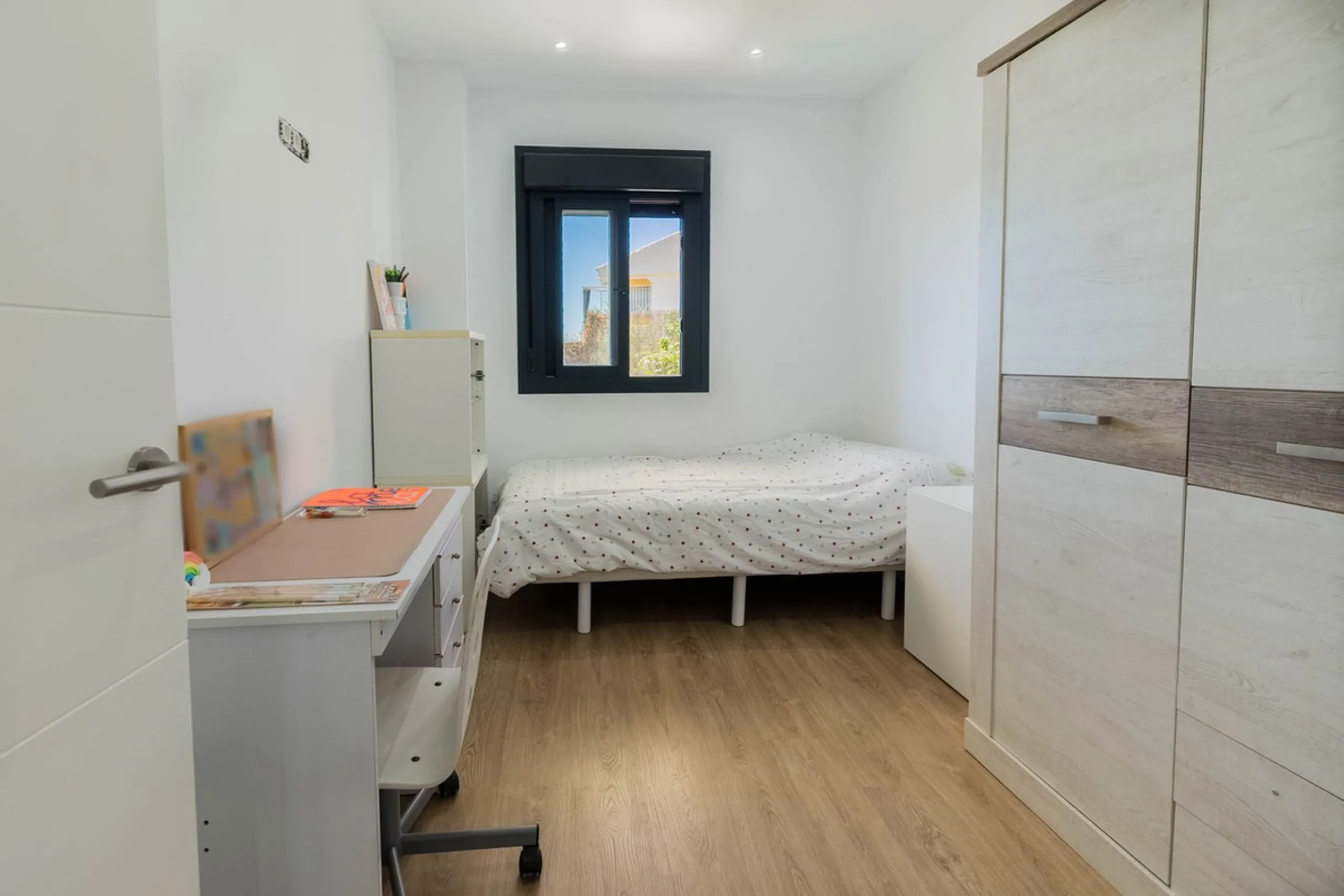 House - Detached Villa в продаже в Vélez-Málaga, Málaga. В доме 5 спален и 3 ванных комнат. Площадь дома 295 м²