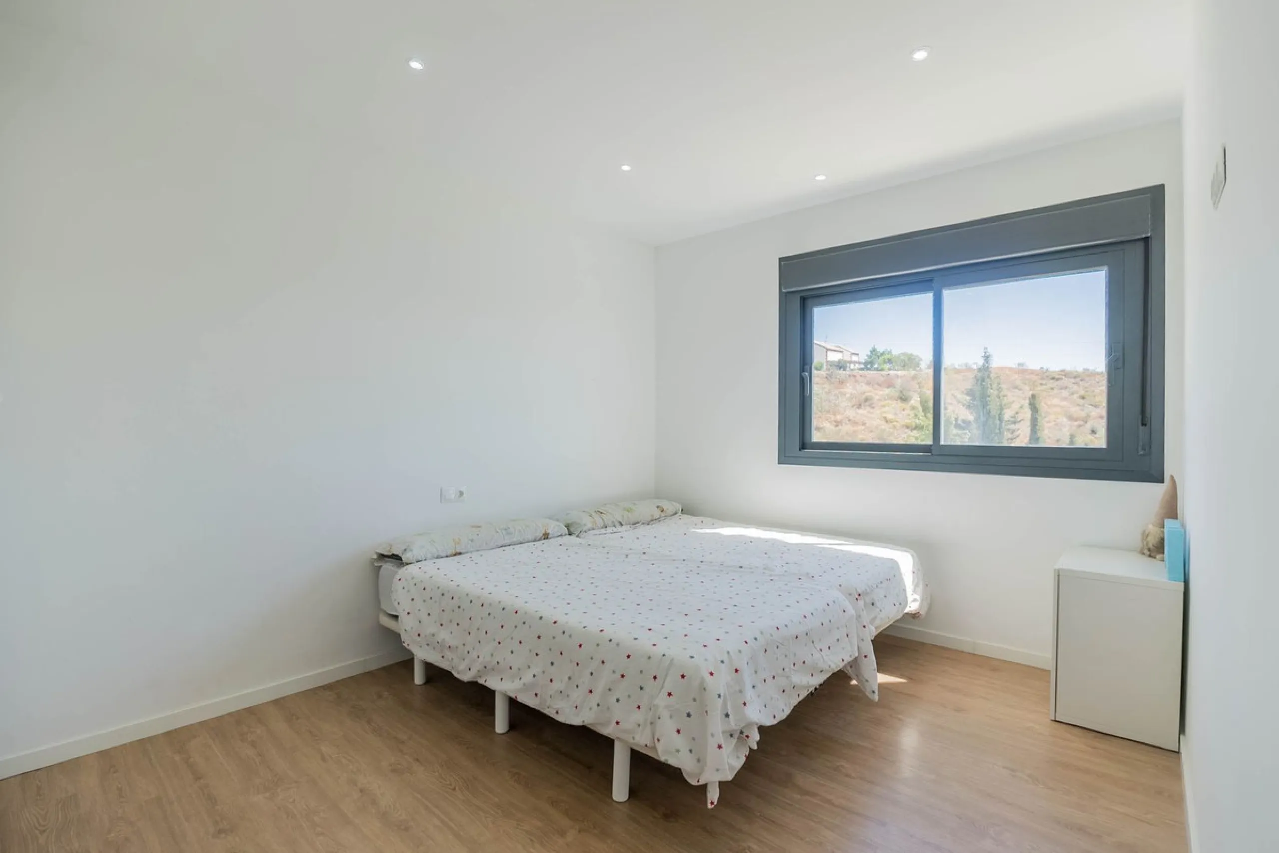 House - Detached Villa в продаже в Vélez-Málaga, Málaga. В доме 5 спален и 3 ванных комнат. Площадь дома 295 м²