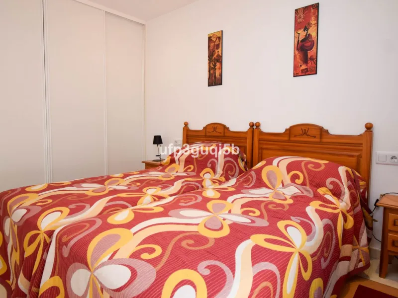 Spacious Top-Floor Apartment with Panoramic Views – Ideal for Residential Living or Investment