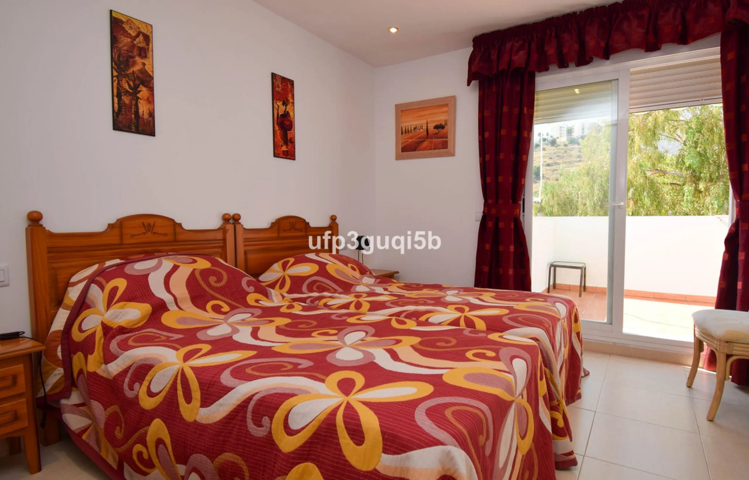 Spacious Top-Floor Apartment with Panoramic Views – Ideal for Residential Living or Investment