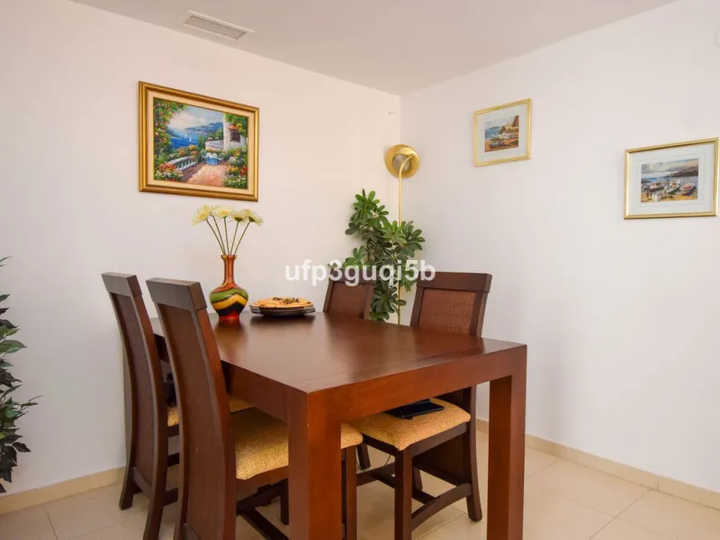 Spacious Top-Floor Apartment with Panoramic Views – Ideal for Residential Living or Investment