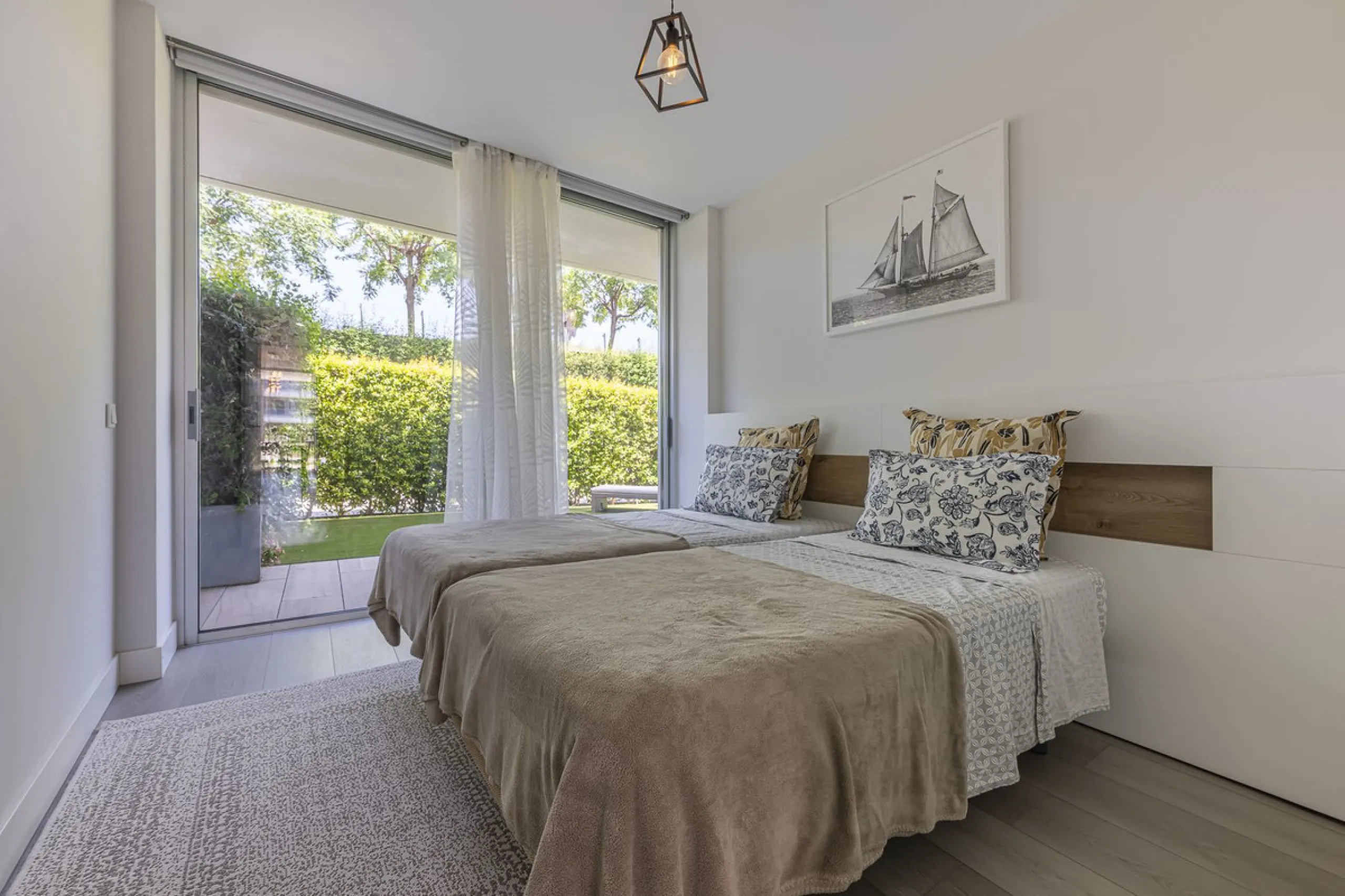 Apartment - Ground Floor Apartment в продаже в Estepona, Málaga. В доме 2 спален и 2 ванных комнат. Площадь дома 121 м²