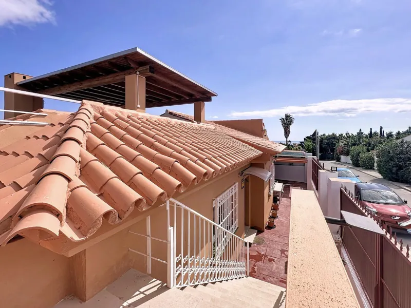 Exclusive Villa in Buenas Noches, Estepona – Prime Location between Gibraltar and Marbella