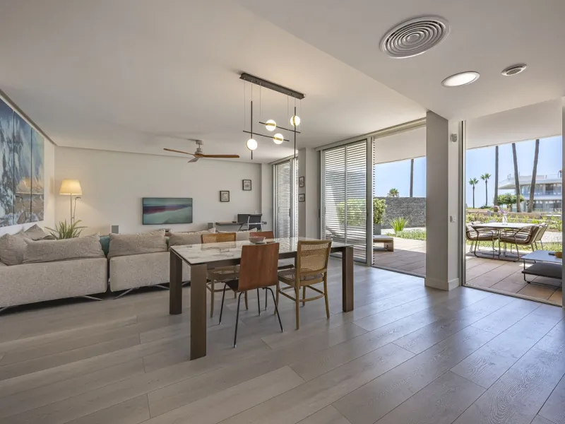 Apartment - Ground Floor Apartment в продаже в Estepona, Málaga. В доме 2 спален и 2 ванных комнат. Площадь дома 121 м²