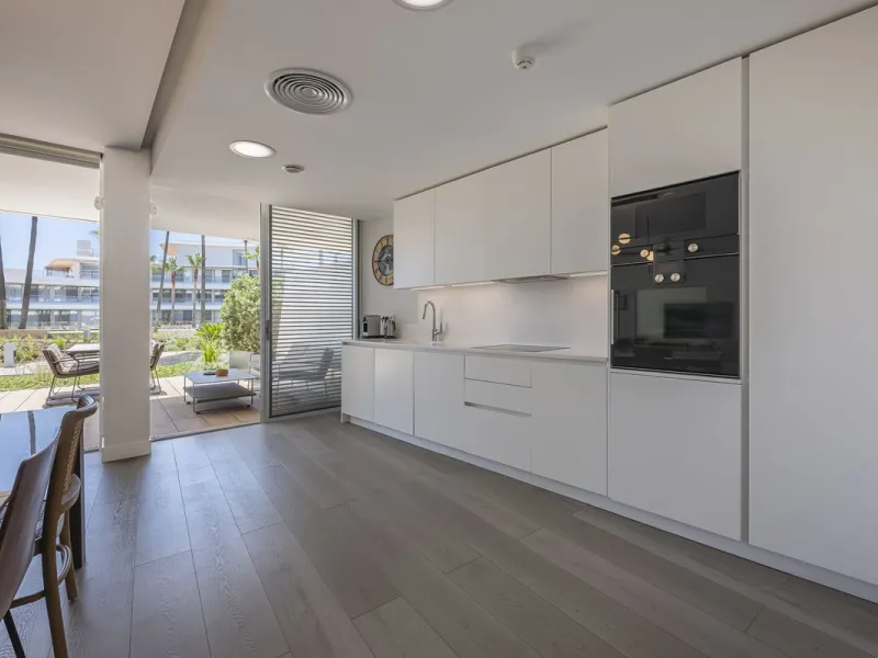 Apartment - Ground Floor Apartment в продаже в Estepona, Málaga. В доме 2 спален и 2 ванных комнат. Площадь дома 121 м²