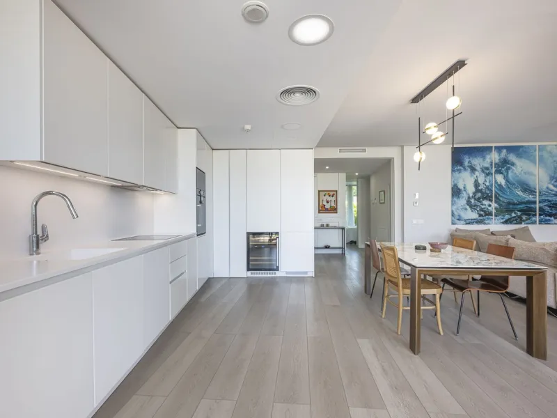 Apartment - Ground Floor Apartment в продаже в Estepona, Málaga. В доме 2 спален и 2 ванных комнат. Площадь дома 121 м²