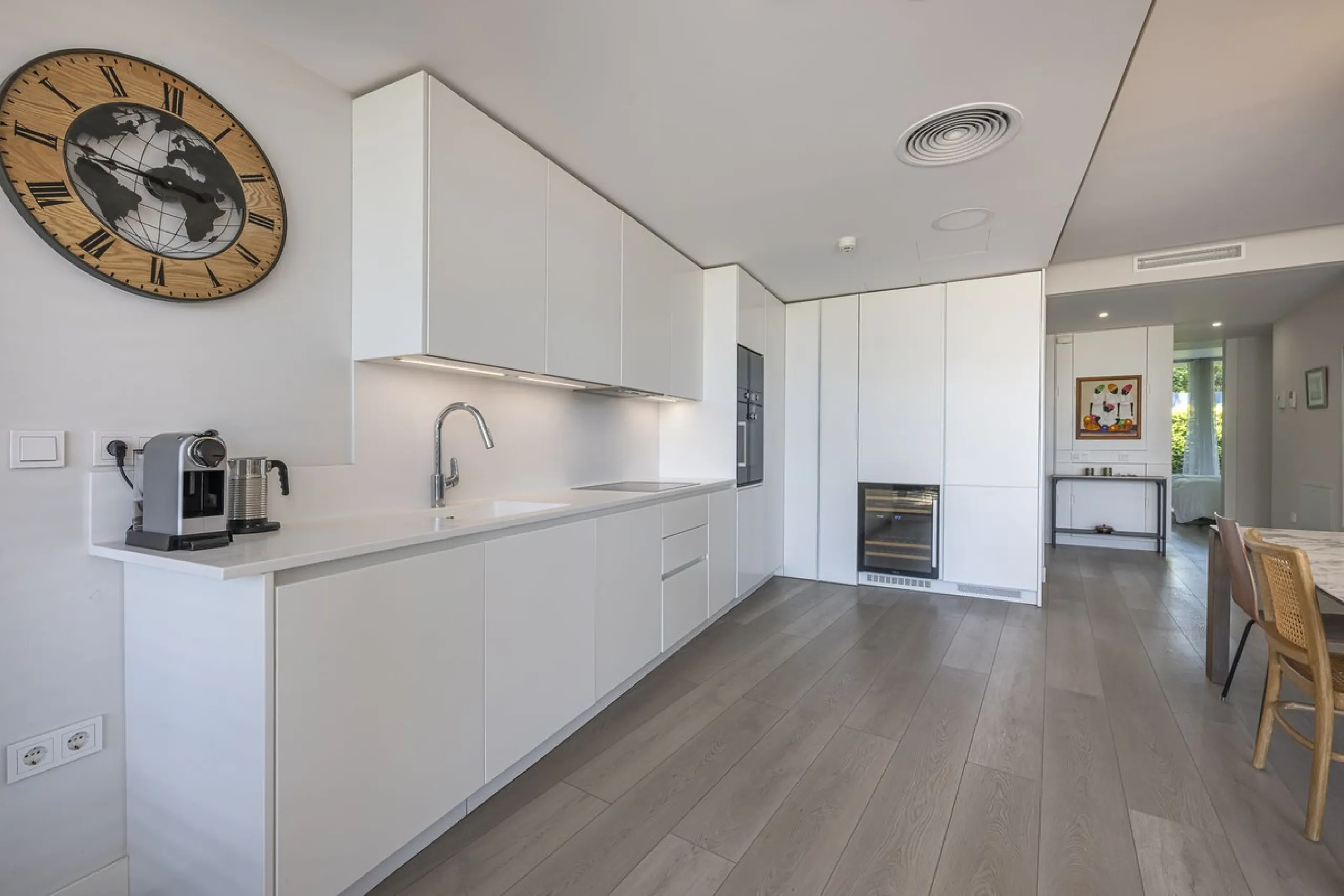 Apartment - Ground Floor Apartment в продаже в Estepona, Málaga. В доме 2 спален и 2 ванных комнат. Площадь дома 121 м²