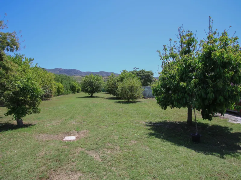 Geräumige Villa mit separatem Gästeappartement in ruhiger Lage