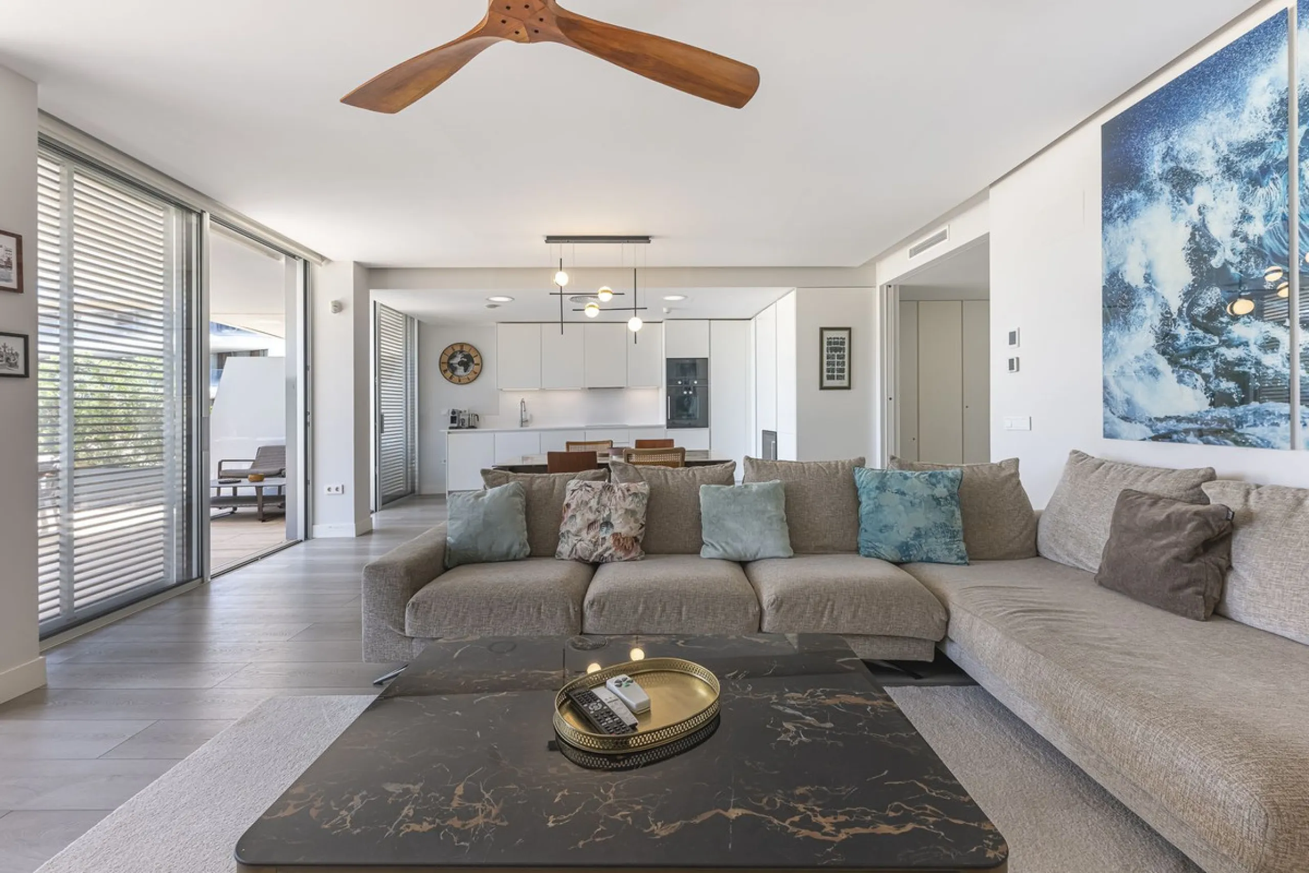 Apartment - Ground Floor Apartment в продаже в Estepona, Málaga. В доме 2 спален и 2 ванных комнат. Площадь дома 121 м²