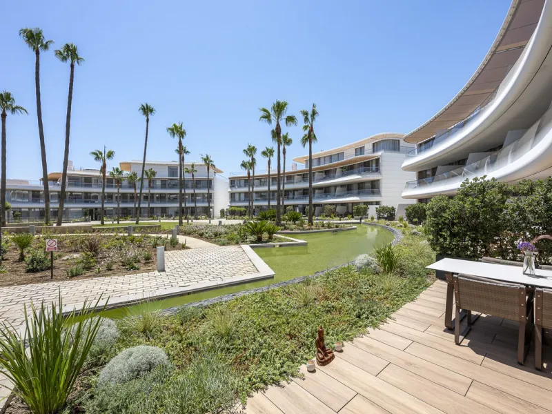 Apartment - Ground Floor Apartment в продаже в Estepona, Málaga. В доме 2 спален и 2 ванных комнат. Площадь дома 121 м²