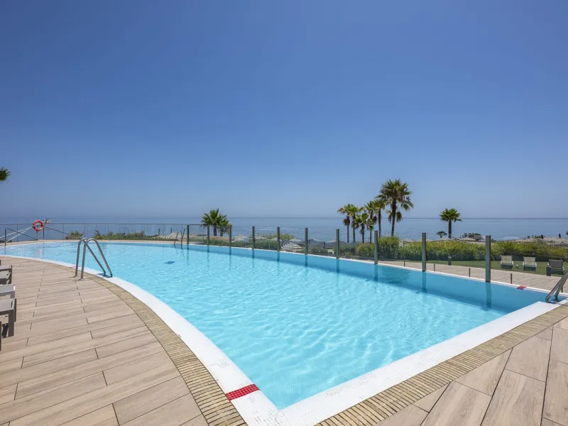 Apartment - Ground Floor Apartment в продаже в Estepona, Málaga. В доме 2 спален и 2 ванных комнат. Площадь дома 121 м²