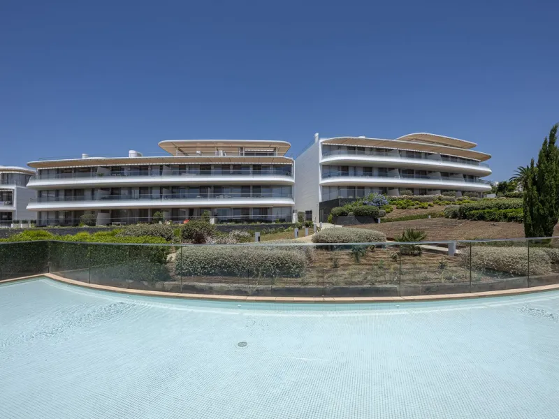 Apartment - Ground Floor Apartment в продаже в Estepona, Málaga. В доме 2 спален и 2 ванных комнат. Площадь дома 121 м²