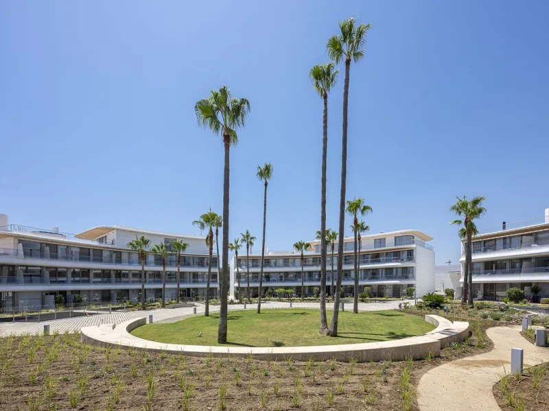 Apartment - Ground Floor Apartment в продаже в Estepona, Málaga. В доме 2 спален и 2 ванных комнат. Площадь дома 121 м²
